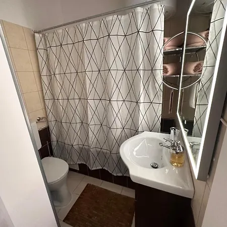 Elegant In The Centre With Ac Appartamento Budapest