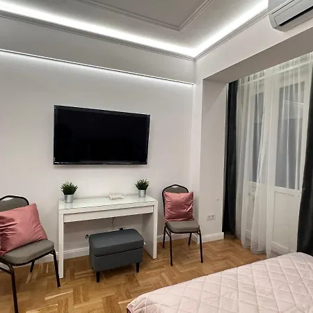 Elegant In The Centre With Ac Budapešť