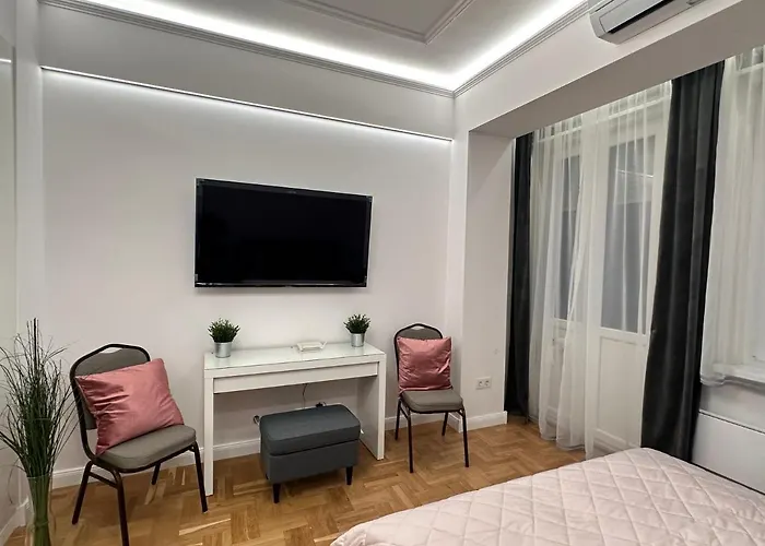 Elegant In The Centre With Ac Budapest